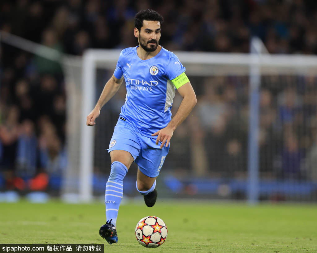 加纳国脚弗朗西斯已经在日本接受手术，之后将返回法国康复