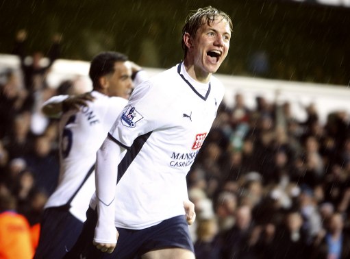 川超自贡队提前出线，奥运冠军高敏献花，全队坐摩托车巡游