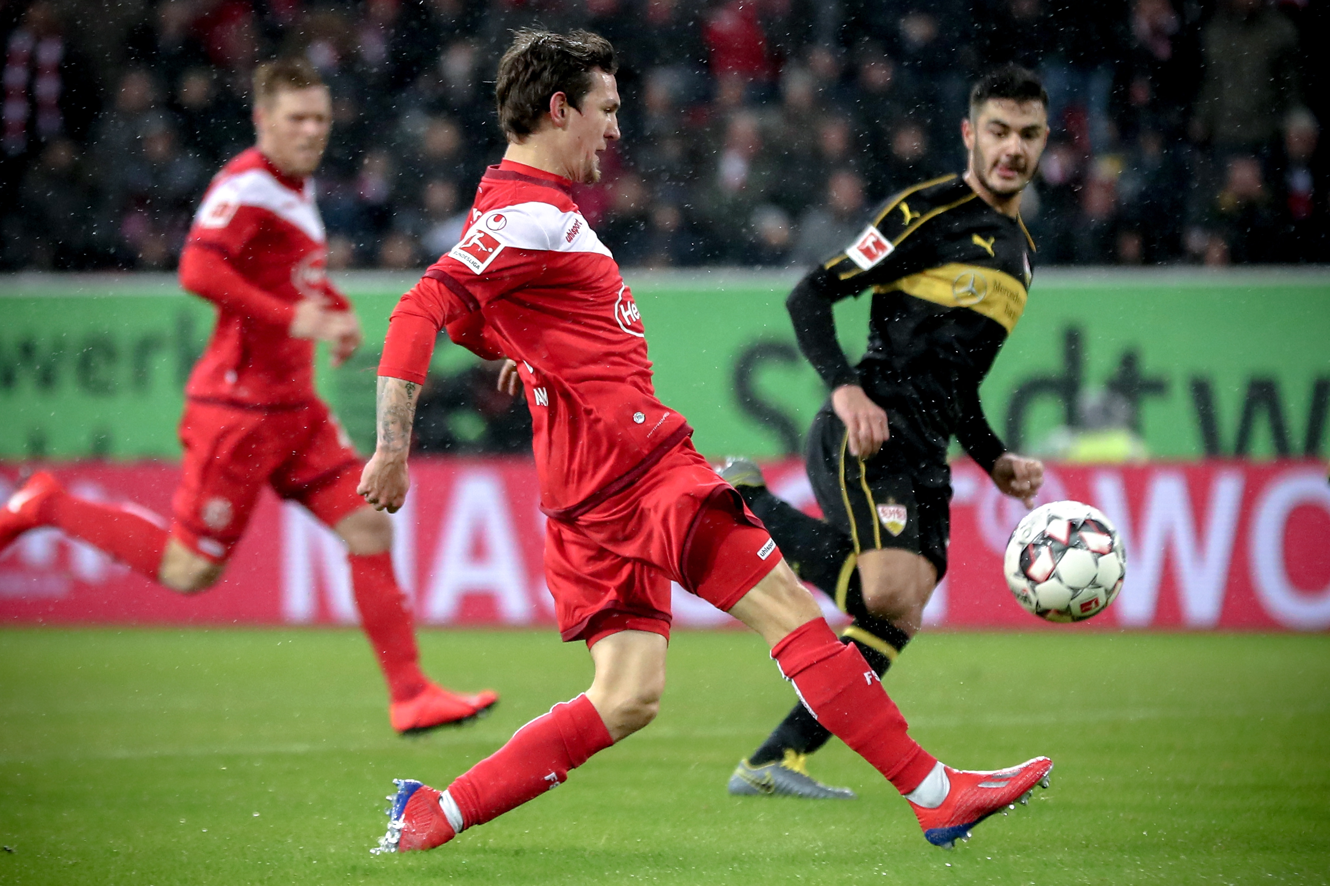 高开低走！哈登空砍23分11助&下半场仅8中1