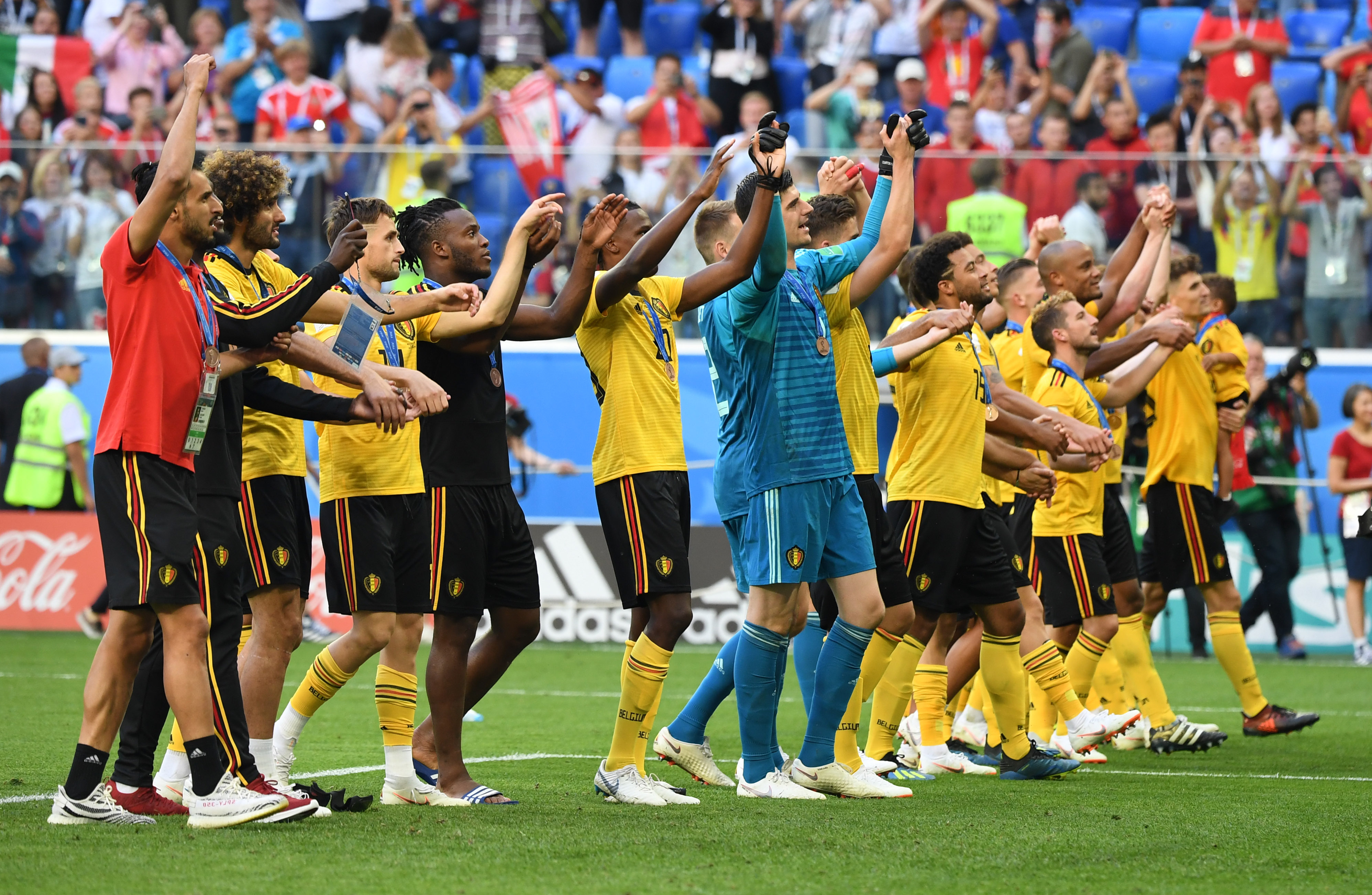 罗马诺：利物浦对伊萨克报价为1.2亿镑，纽卡要先找到替代者