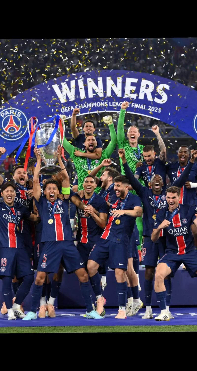 泰山足校95一代相聚淄博桓台，韦世豪、刘军帅等现役球员亮相