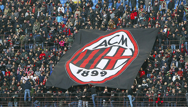 曼联红魔主场零封狼队